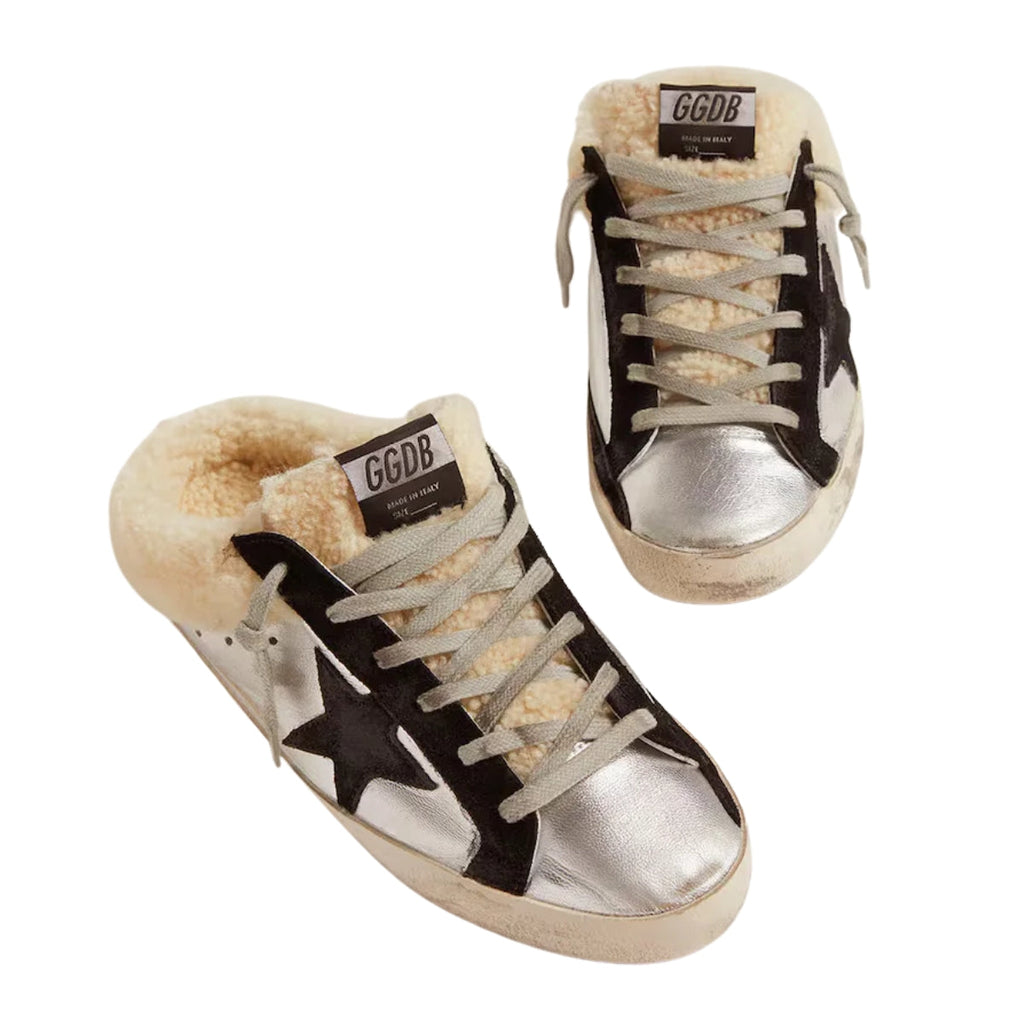 Ggs Sabot In Silver Laminated Leather With Black Star